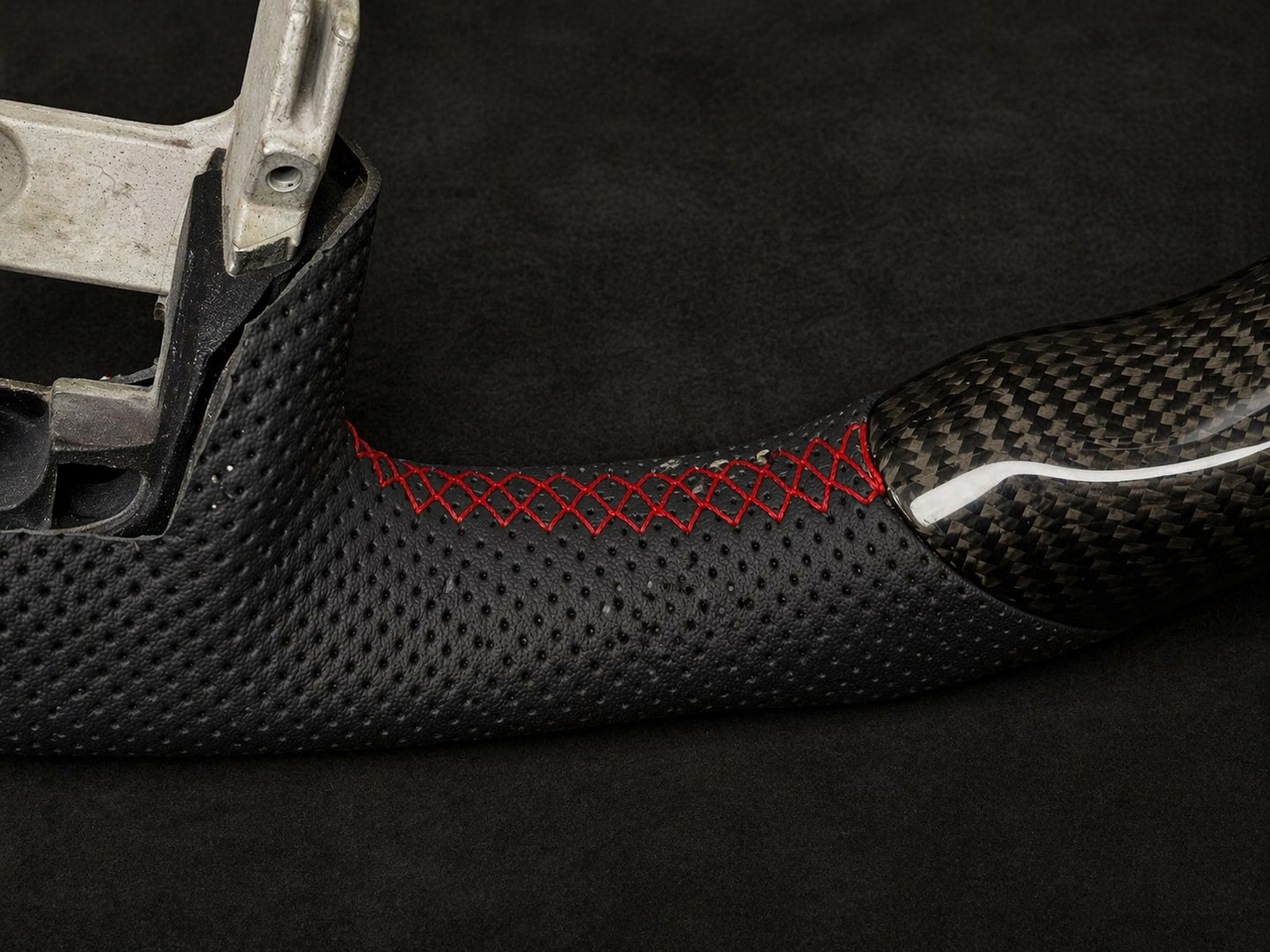 Ford Mustang 2015-2017 Carbon & Leather Steering Wheel