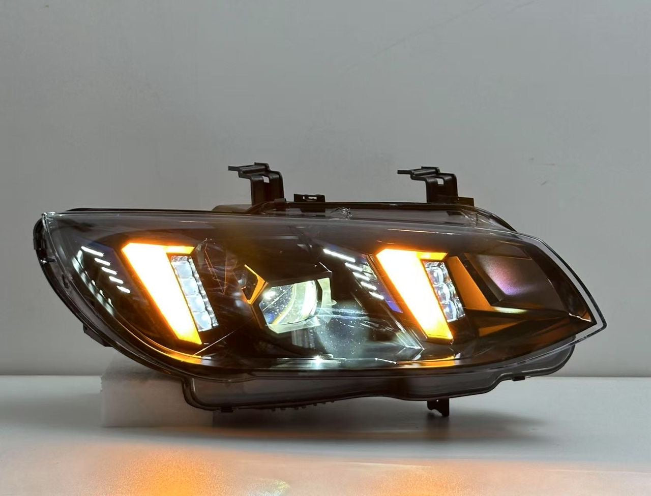 BMW Dual DRLs Yellow & White Snake Style Headlights For E90-93 2006-2011 3 series models