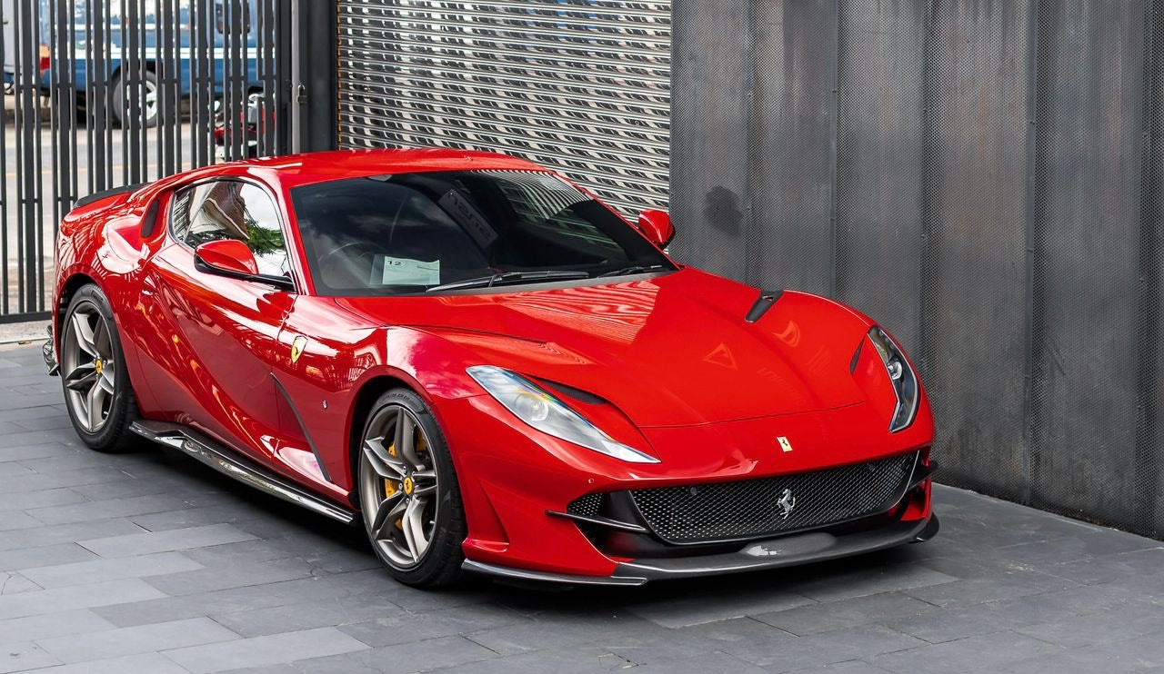 Ferrari 812 Superfast Dry carbon fiber Novitec style kit