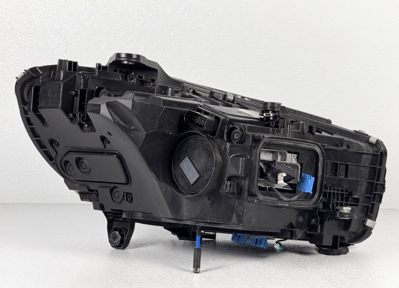 PERFECT! 2022-2025 MERCEDES C-CLASS W206 DIGITAL LED DRIVER SIDE HEADLIGHT OEM