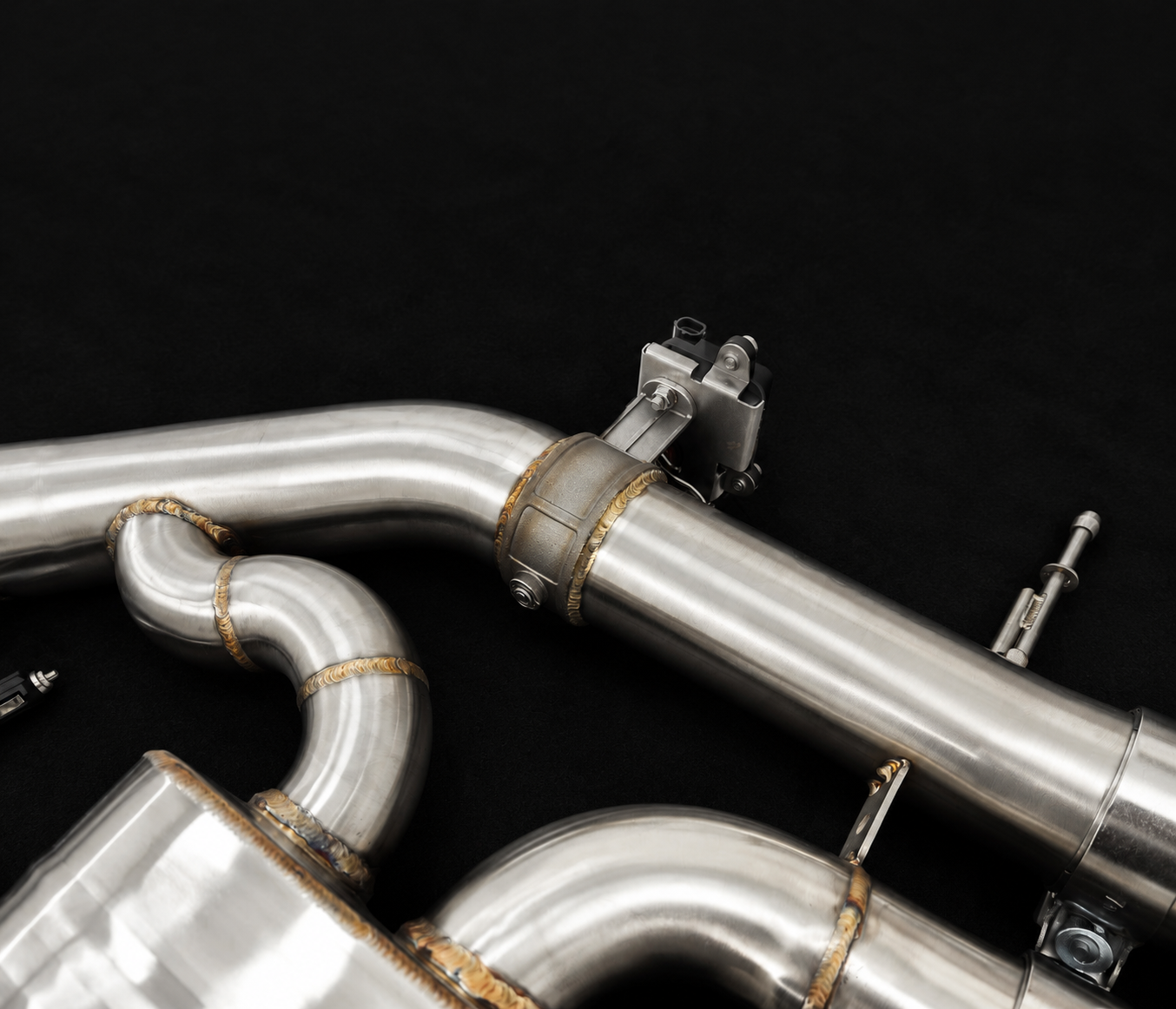 BMW G87 M2 S58 Valvetronic Catback Exhaust System with Carbon Fiber Tips 2023+