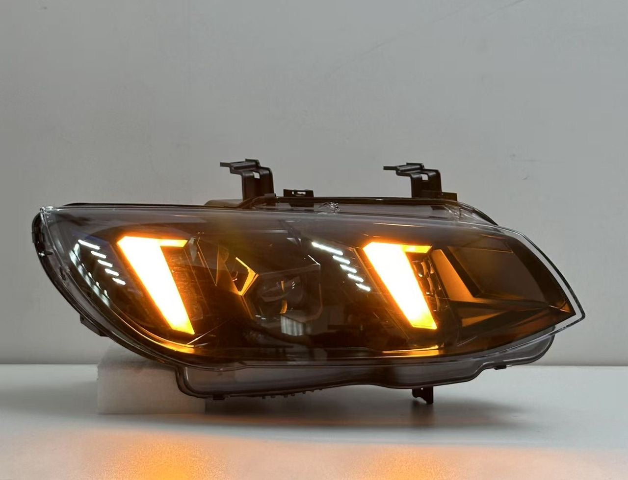 BMW Dual DRLs Yellow & White Snake Style Headlights For E90-93 2006-2011 3 series models