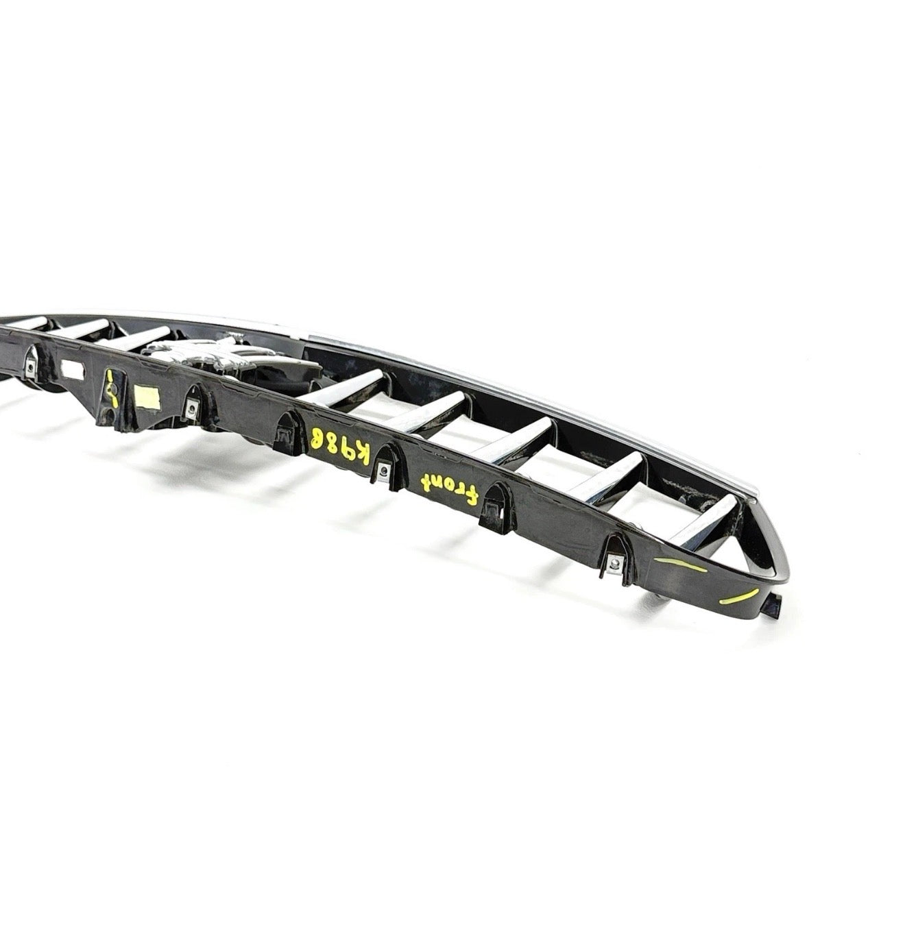 2018 - 2024 MASERATI GHIBLI FRONT BUMPER UPPER GRILLE CHROME W/ EMBLEM ASSEMBLY