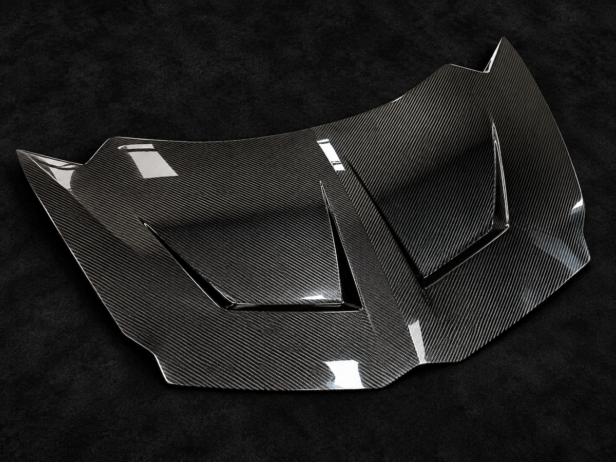 Lamborghini Aventador 1016-style dry carbon fiber hood