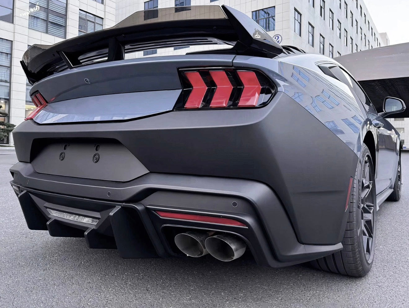 Ford Mustang 24-26 OE Rear Bumper & Race diffuser Combo