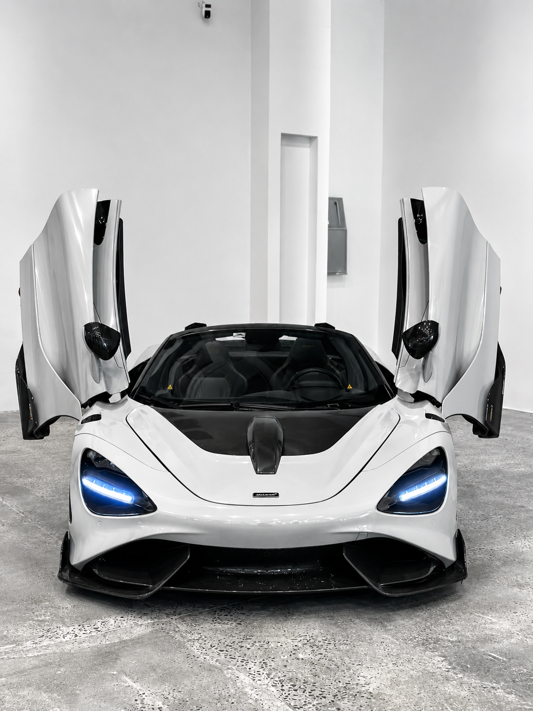 McLaren 720S / 750S / 765LT Full DRY Carbon Fiber Hood | Flat Design
